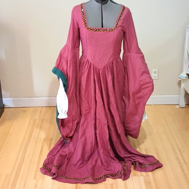 Handmade Renaissance Medieval Gown Size L